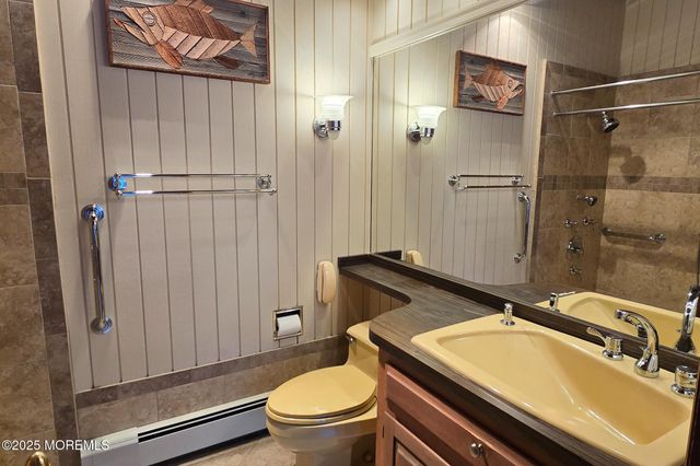 72 Pershing Boulevard, Lavallette, NJ 08735