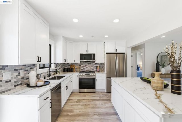2551 Hermosa Ter, Hayward, CA 94541