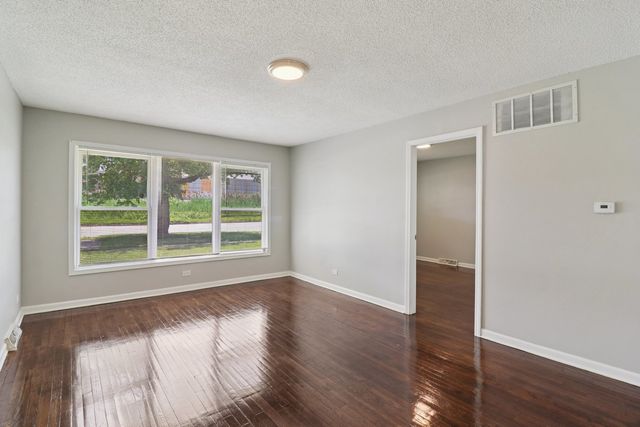16538 Park Avenue, Markham, IL 60428
