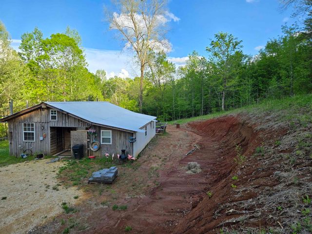 4190 COUNTY HOME RD, Savannah, TN 38372