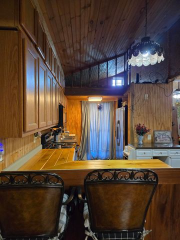 4190 COUNTY HOME RD, Savannah, TN 38372