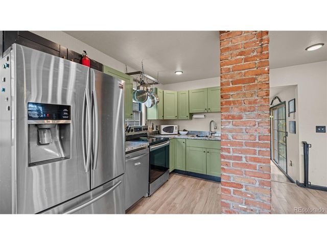 740 Depew St, Lakewood, CO 80214