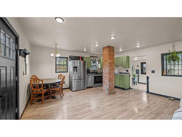 740 Depew St, Lakewood, CO 80214