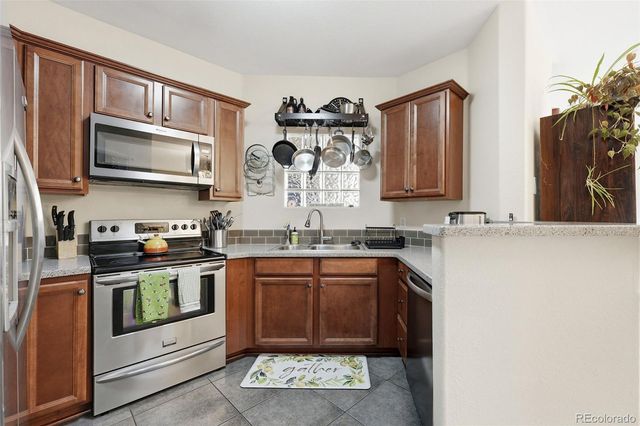 1681 W Canal Circle 124, Littleton, CO 80120