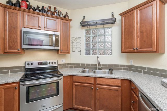 1681 W Canal Circle 124, Littleton, CO 80120