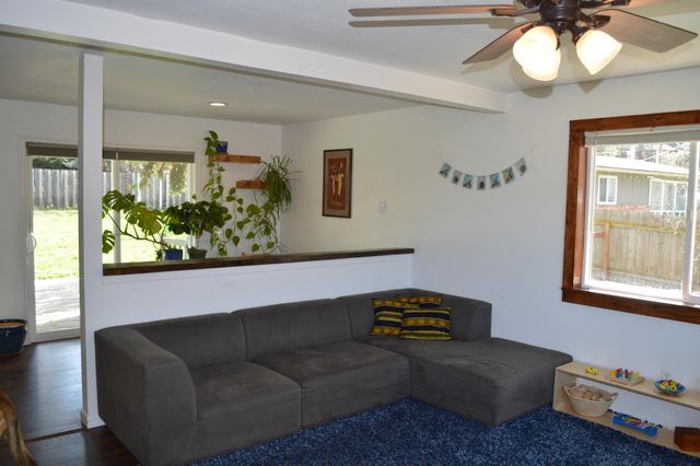 879 Lakeshore Drive, Klamath Falls, OR 97601