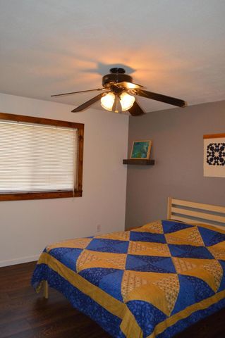 879 Lakeshore Drive, Klamath Falls, OR 97601