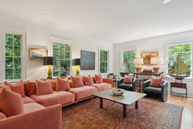 6 Sayle Road, Charleston, SC 29407