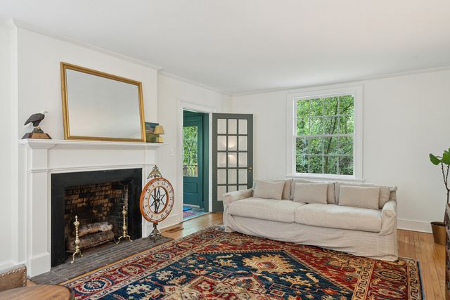6 Sayle Road, Charleston, SC 29407