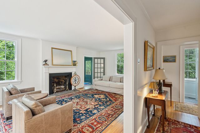 6 Sayle Road, Charleston, SC 29407