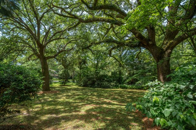 6 Sayle Road, Charleston, SC 29407