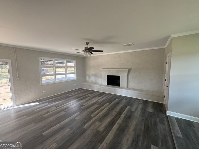 621 N College Drive, Cedartown, GA 30125