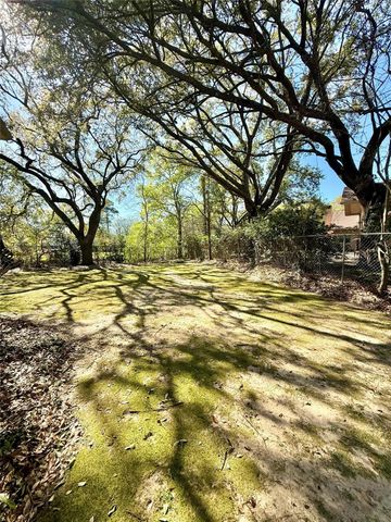 7950 Collier Road, Beaumont, TX 77706