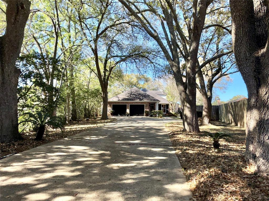 7950 Collier Road, Beaumont, TX 77706