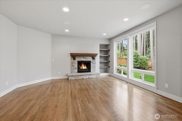 21384 NE 9th Place, Sammamish, WA 98074