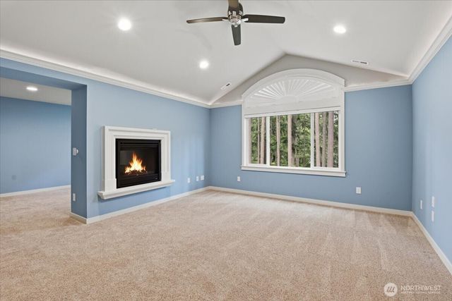 21384 NE 9th Place, Sammamish, WA 98074