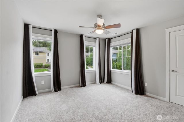 21384 NE 9th Place, Sammamish, WA 98074