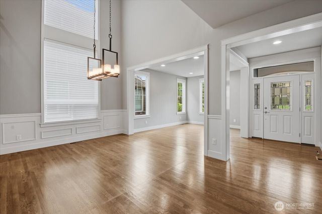 21384 NE 9th Place, Sammamish, WA 98074