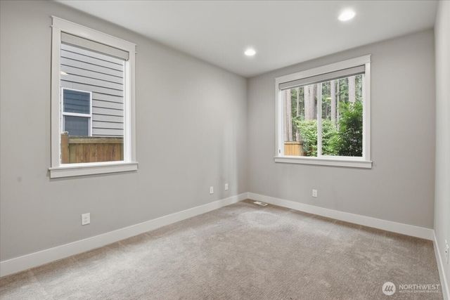 21384 NE 9th Place, Sammamish, WA 98074