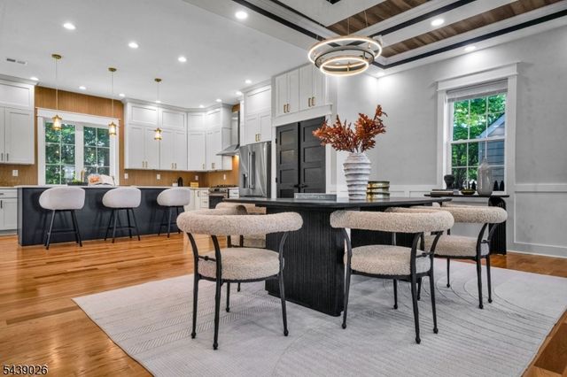 22 N 14Th St, Kenilworth Boro, NJ 07033