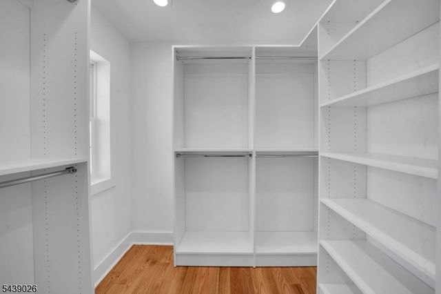 22 N 14Th St, Kenilworth Boro, NJ 07033