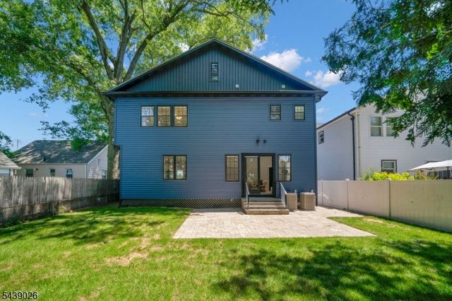 22 N 14Th St, Kenilworth Boro, NJ 07033