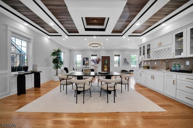 22 N 14Th St, Kenilworth Boro, NJ 07033