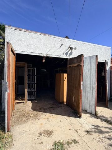 1021 W Chandler Street, Wilmington, CA 90744