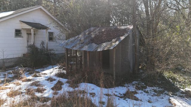 1601 Armour St, Mena, AR 71953