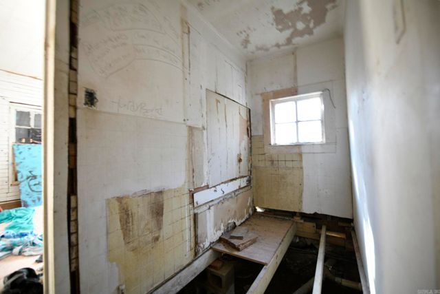 1601 Armour St, Mena, AR 71953