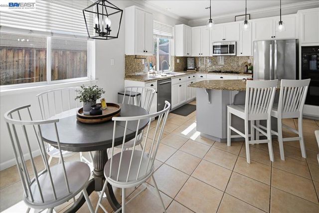 782 Redhaven St, Brentwood, CA 94513