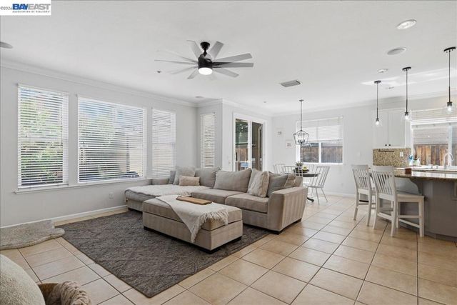 782 Redhaven St, Brentwood, CA 94513