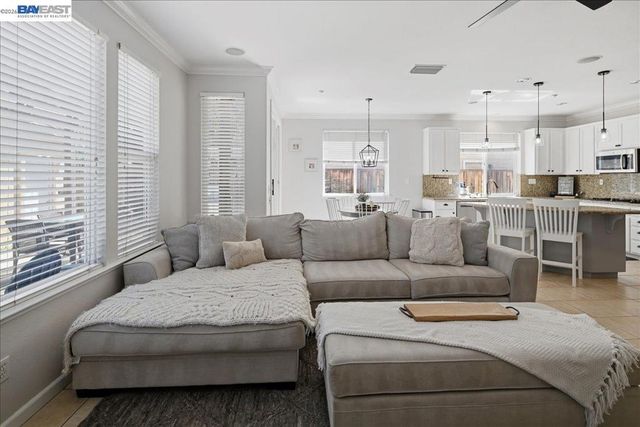 782 Redhaven St, Brentwood, CA 94513