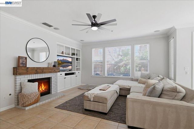 782 Redhaven St, Brentwood, CA 94513