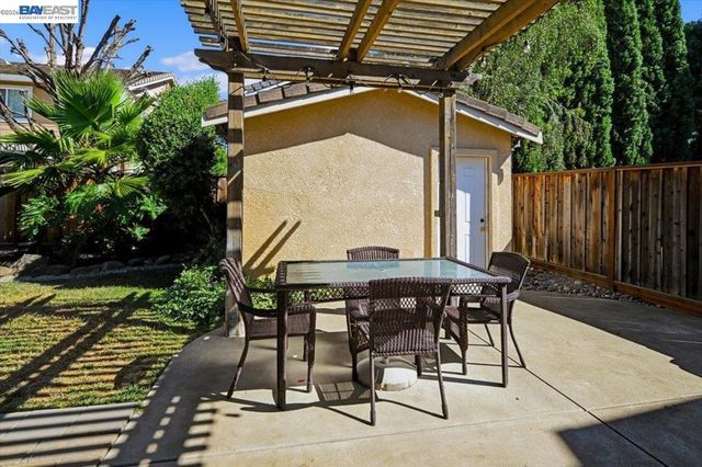 782 Redhaven St, Brentwood, CA 94513