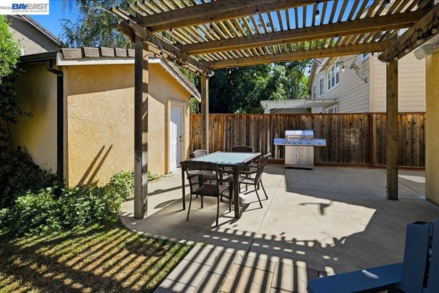 782 Redhaven St, Brentwood, CA 94513