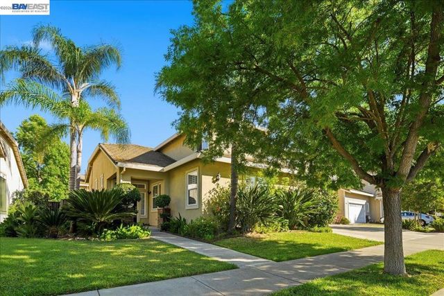782 Redhaven St, Brentwood, CA 94513
