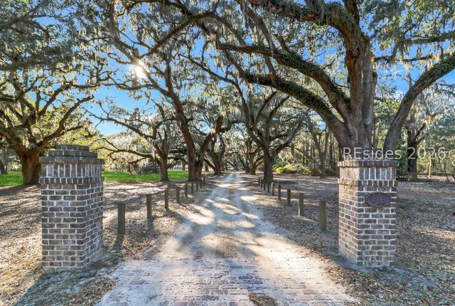 893 Grays Hwy, Ridgeland, SC 29936