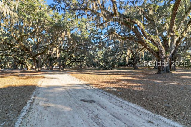 893 Grays Hwy, Ridgeland, SC 29936