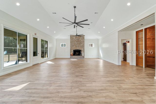 893 Grays Hwy, Ridgeland, SC 29936