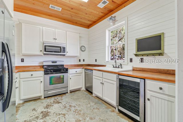 893 Grays Hwy, Ridgeland, SC 29936