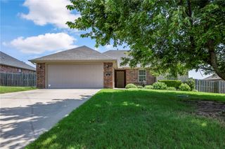 211 Jones Street, Lowell, AR 72745