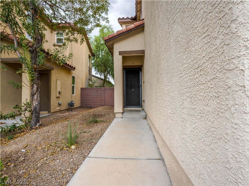10623 Seasonable Drive, Las Vegas, NV 89129 — photo 4