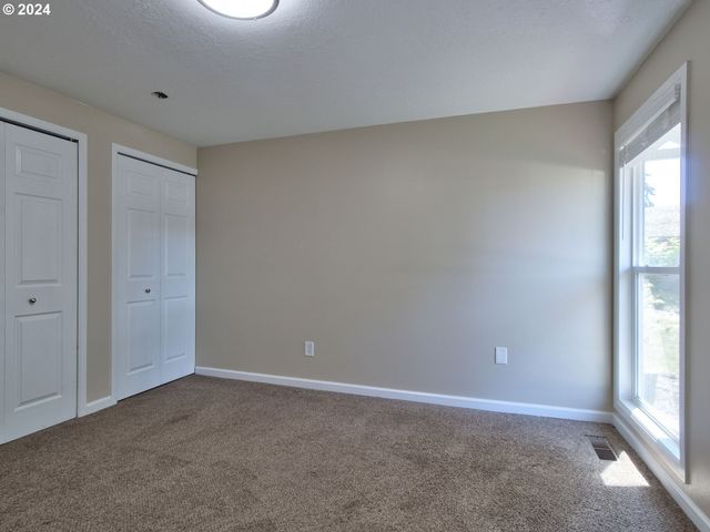3890 Nw 172ND Pl, Beaverton, OR 97006