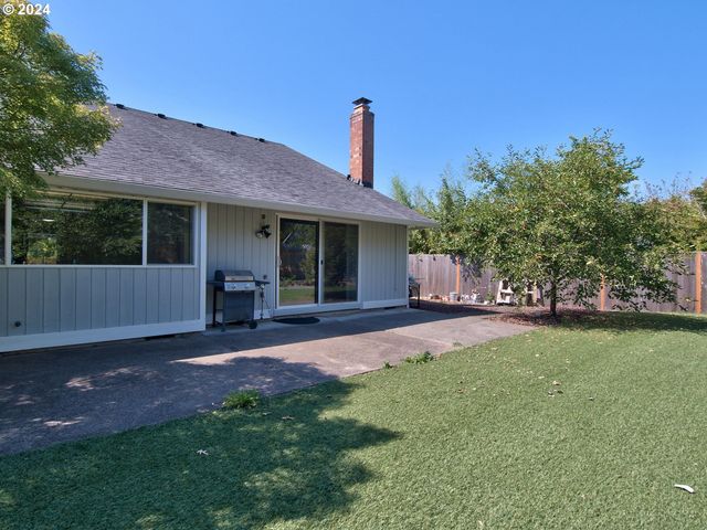 3890 Nw 172ND Pl, Beaverton, OR 97006