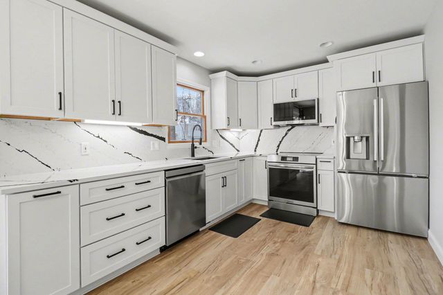 1854 Tall Oaks Drive W, Ludington, MI 49431