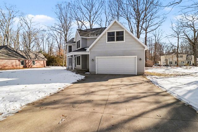 1854 Tall Oaks Drive W, Ludington, MI 49431