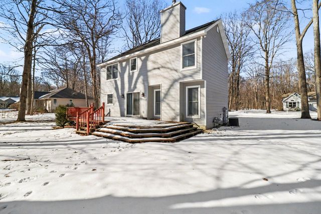 1854 Tall Oaks Drive W, Ludington, MI 49431