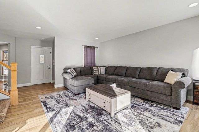 1854 Tall Oaks Drive W, Ludington, MI 49431