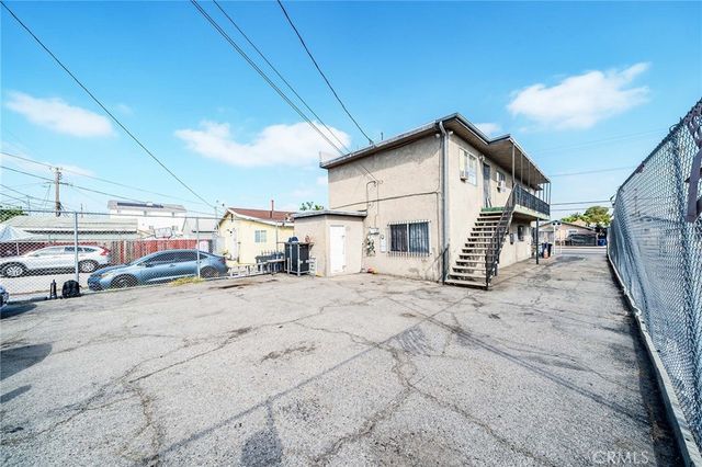 1378 E Vernon, Los Angeles, CA 90011